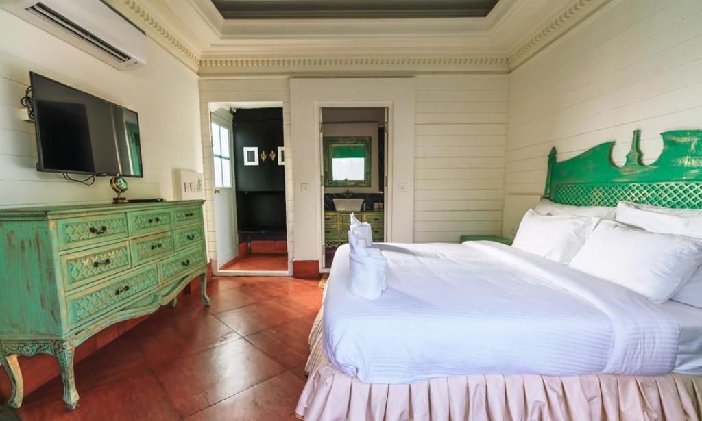 Resort Casa Wave's Edge Vagator